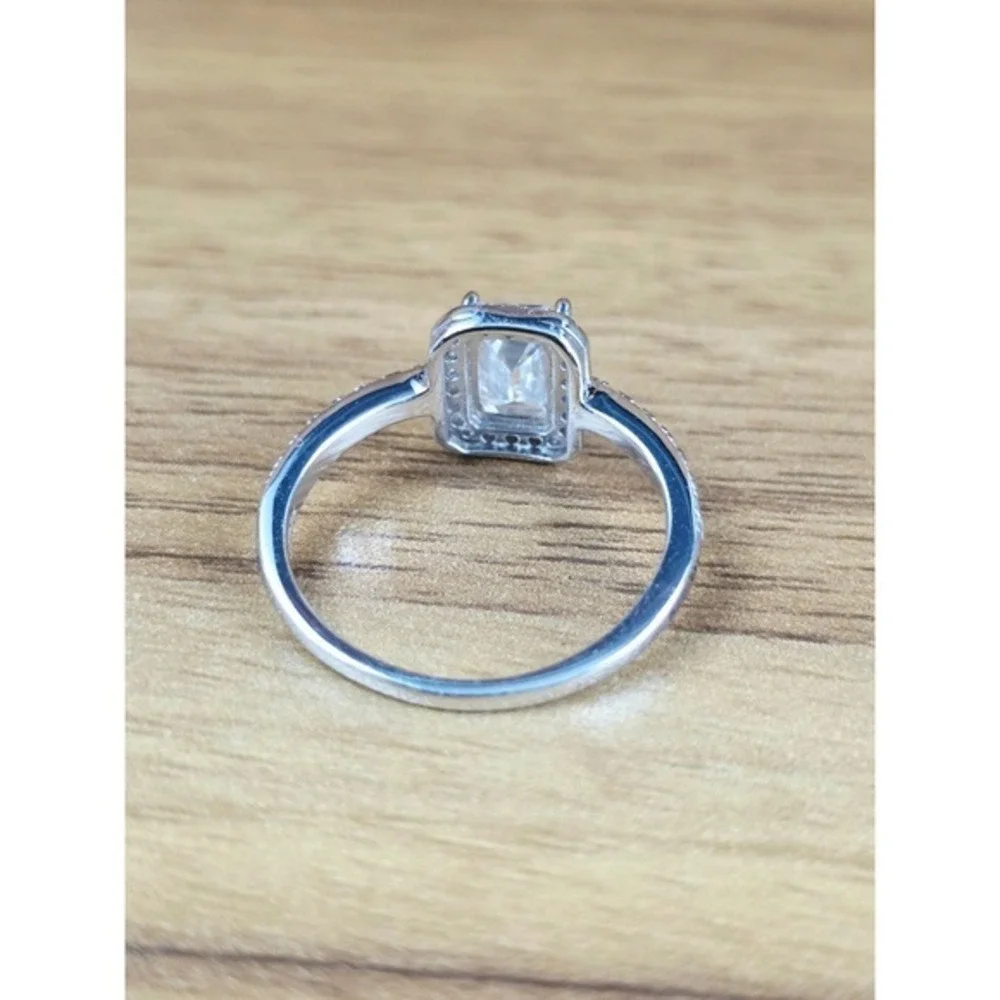Moissanite Emerald Cut Halo Ring Size 8 Silver NEW 1.0ct D Color AR7041